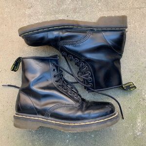 Dr Martens Boots Docs Doc Marten Size 7 Women